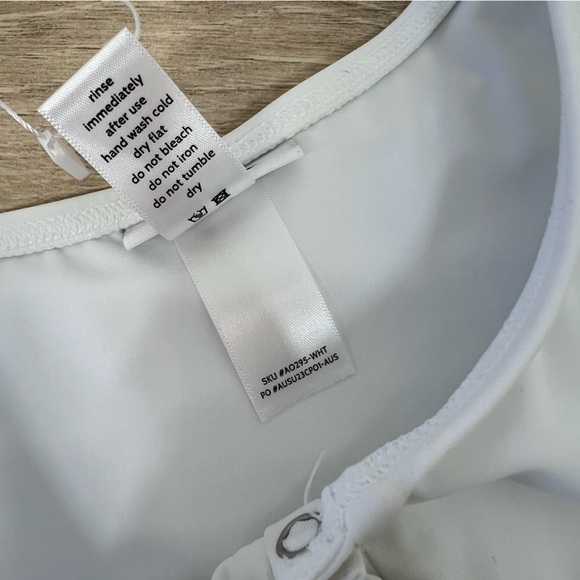 NEW Andie White The Malibu One Piece - Picture 15 of 16